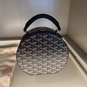 Goyard round bag